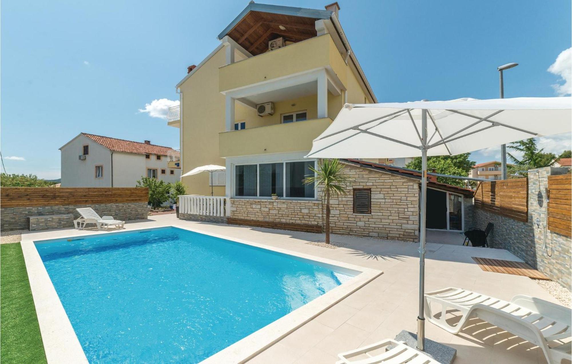 Pet Friendly Apartment In Biograd With Kitchen Biograd Na Moru Eksteriør bilde